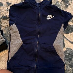 Nike zip up sweatshirt